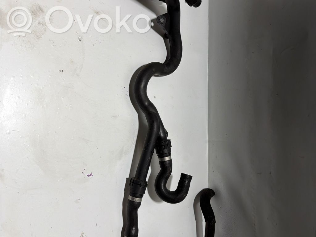 BMW 5 E60 E61 Engine coolant pipe/hose 