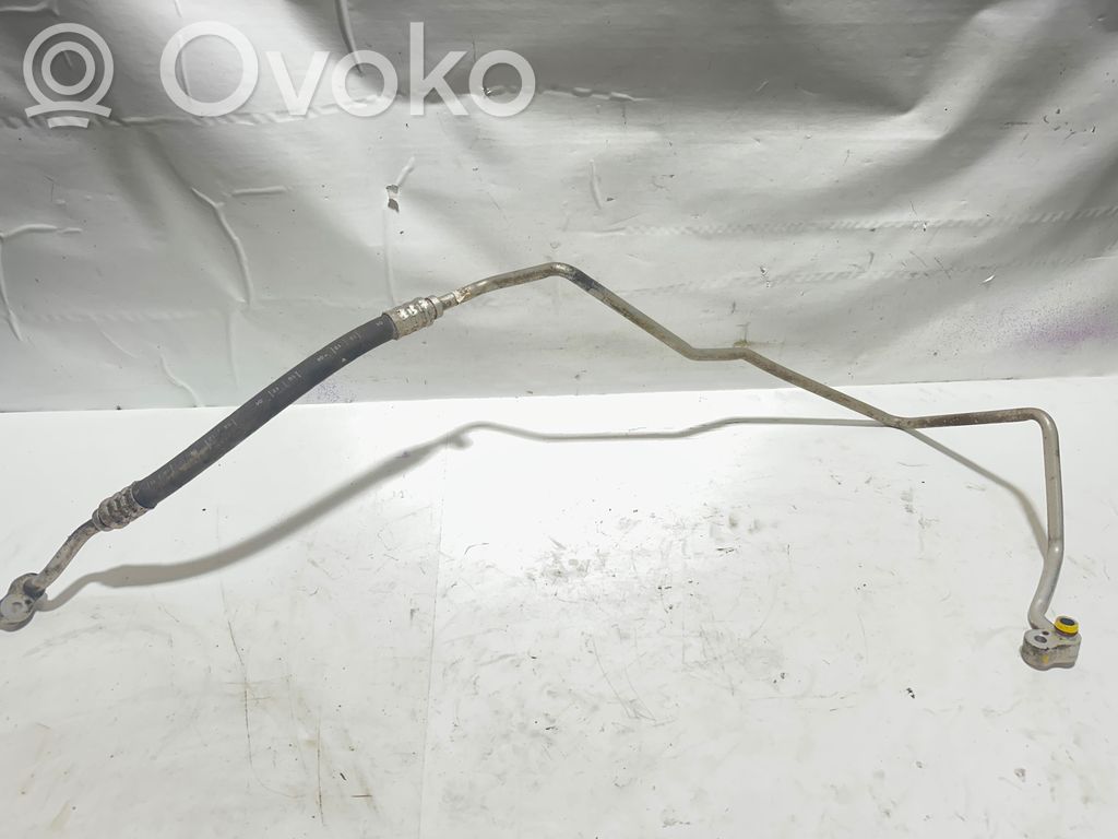 BMW Z4 E85 E86 Ilmastointilaitteen putki (A/C) 