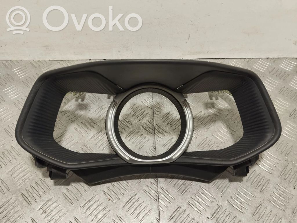 Aston Martin DB11 Element deski rozdzielczej 