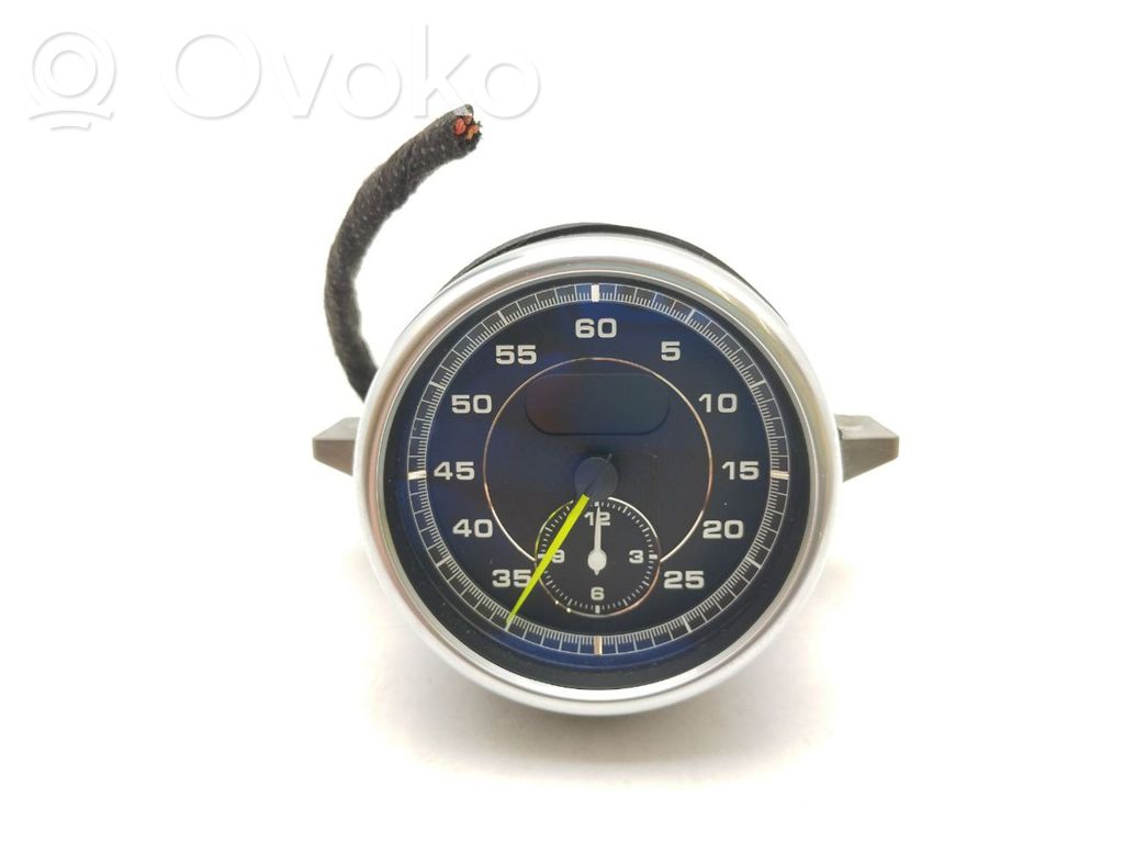 Porsche Cayenne (92A) Horloge 