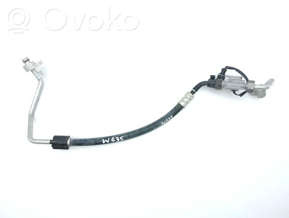 Audi e-tron Ilmastointilaitteen putki (A/C) 