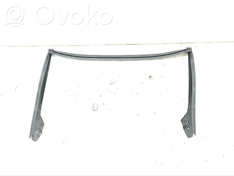 Chevrolet Corvette C8 Front door rubber seal 