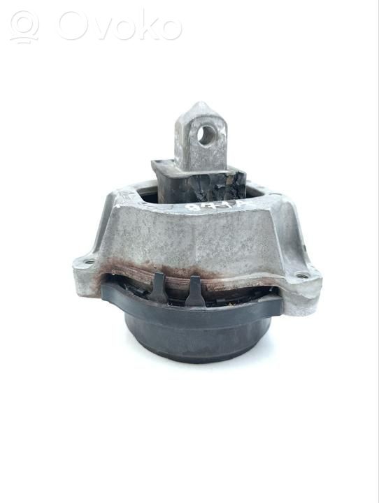 BMW 7 G11 G12 Engine mount bracket 