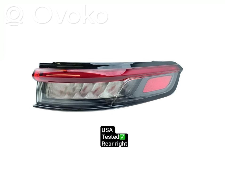 Jeep Grand Cherokee WL Aizmugurējais lukturis virsbūvē 