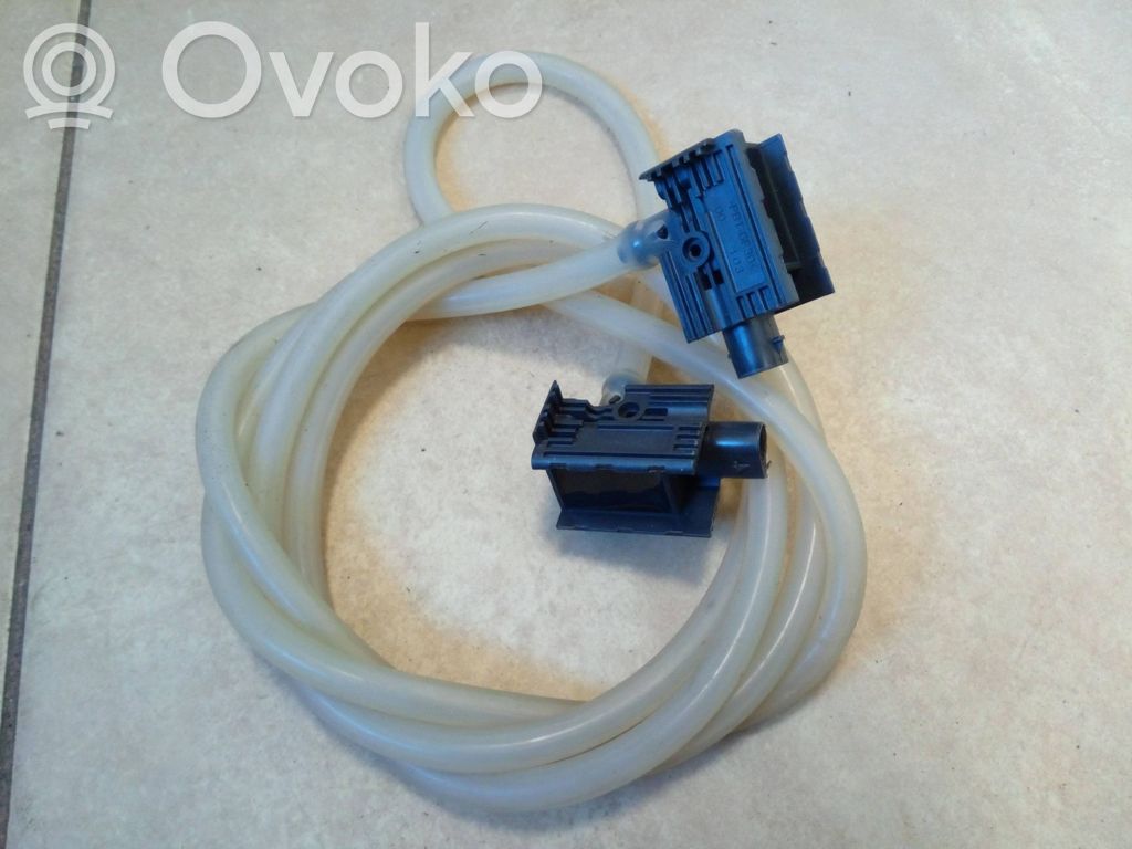 Audi Q7 4M Airbag deployment crash/impact sensor 
