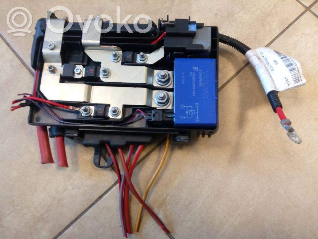 Fuse module   30659092,NE70109