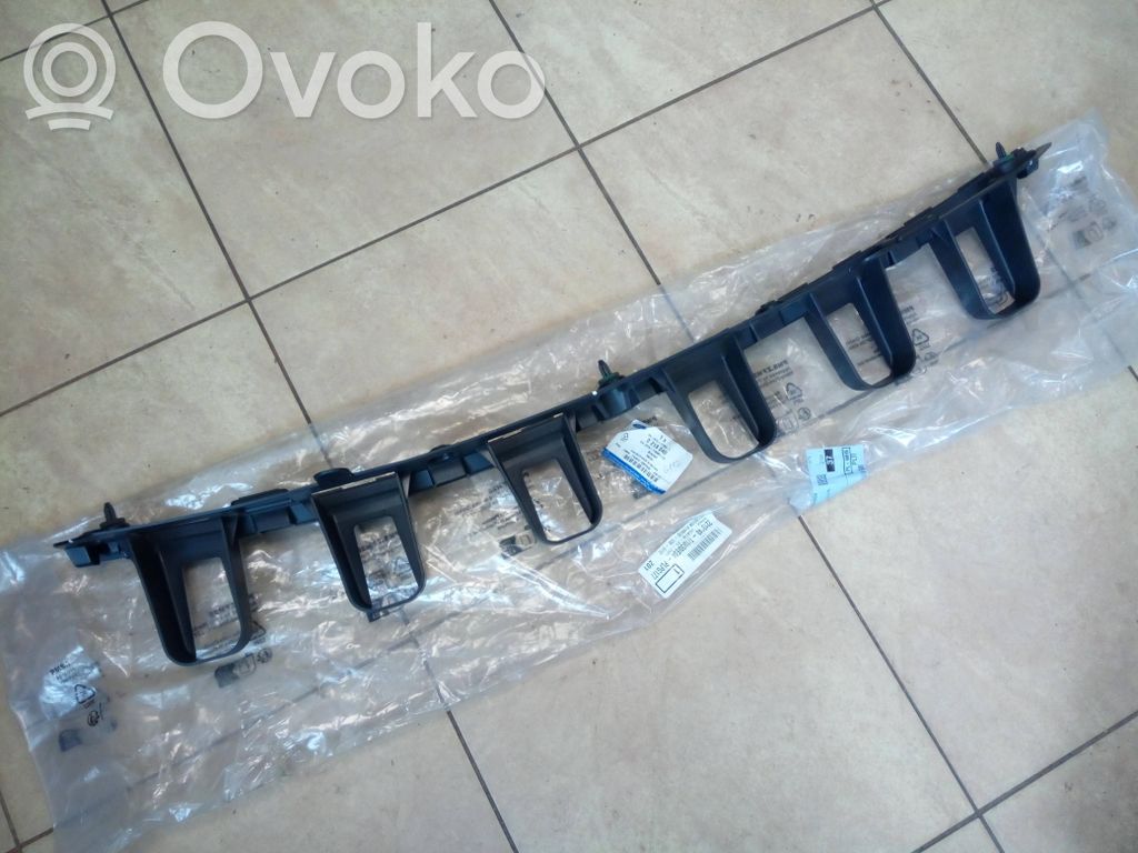 Ford Focus Galinis laikiklis bamperio 