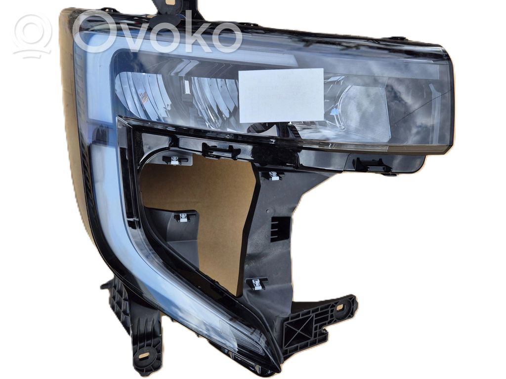 Renault Master IV Phare frontale 
