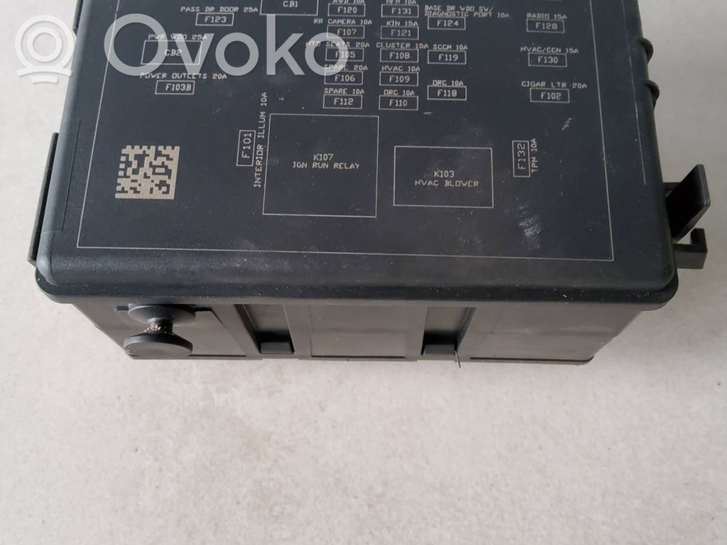 Dodge Journey Fuse module 