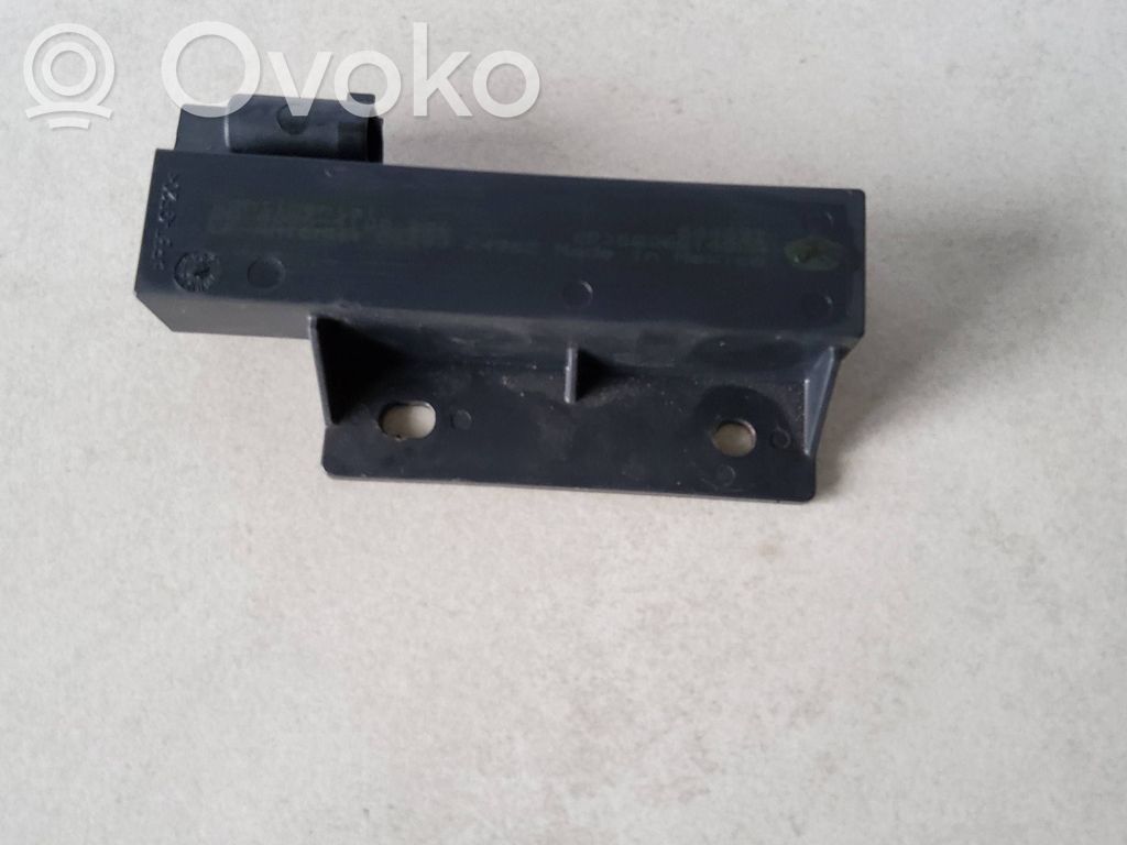 Keyless system antenna