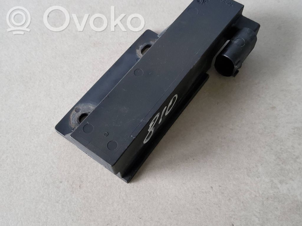 Keyless system antenna