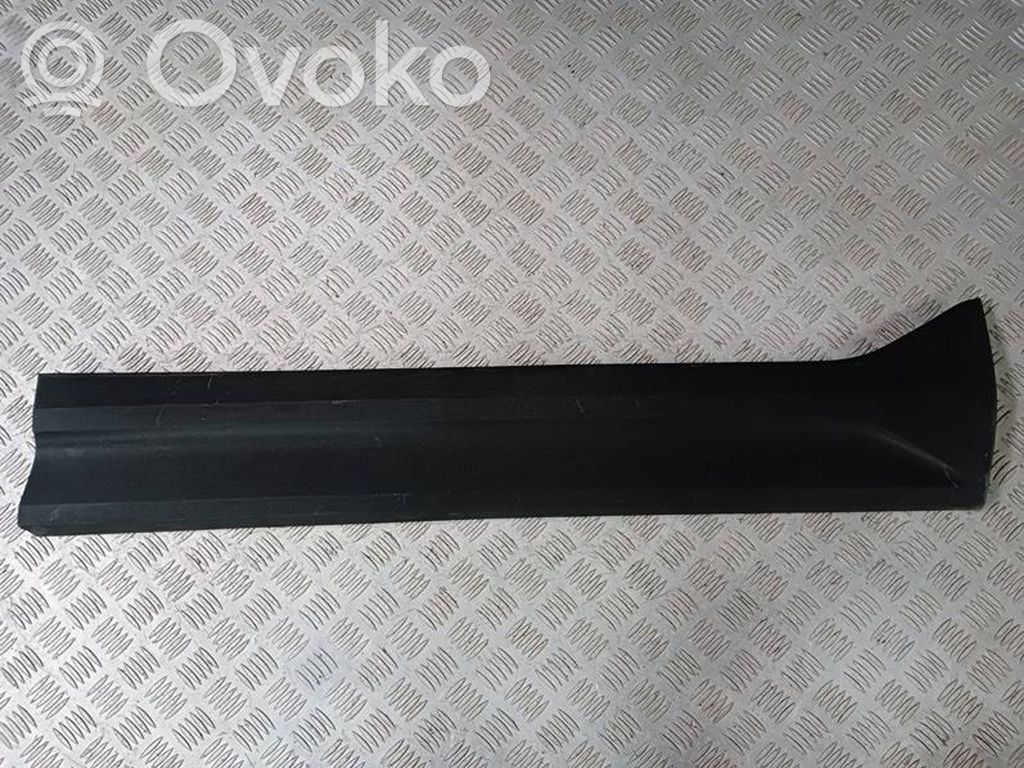 Volvo XC40 Listwa drzwi przednich 