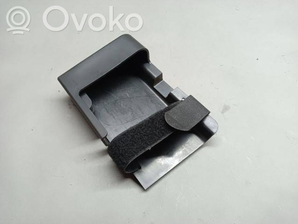 Audi A3 S3 8V Caja de herramientas 