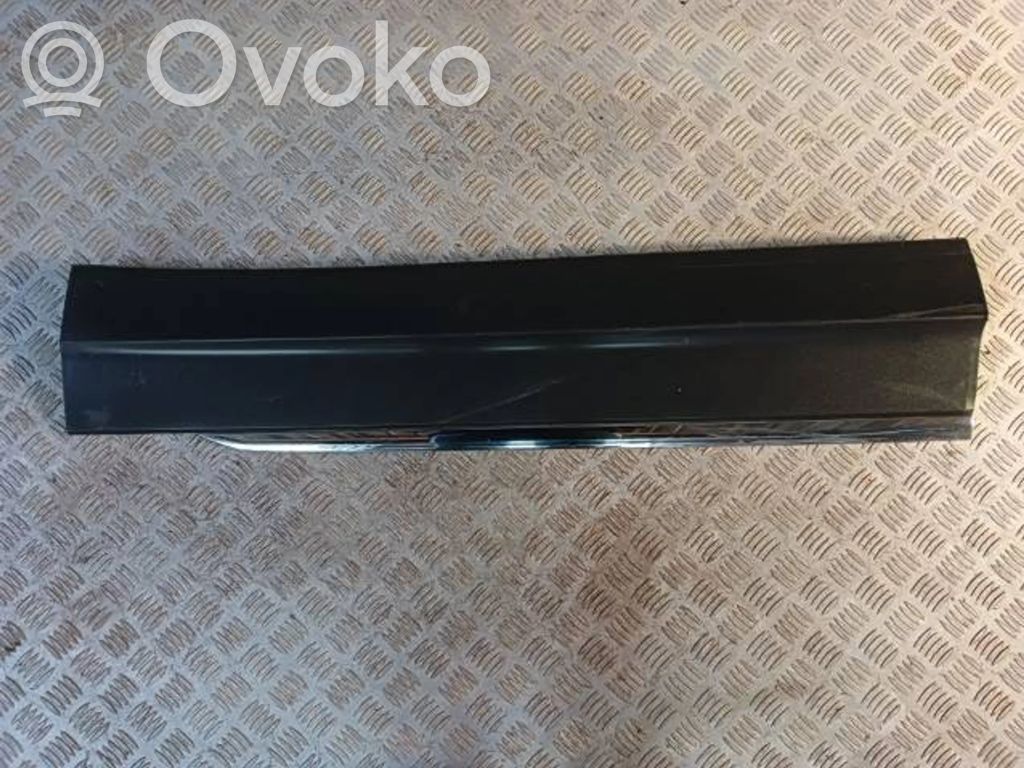 Listwa drzwi przednich   5NA854940N,5MA854940P