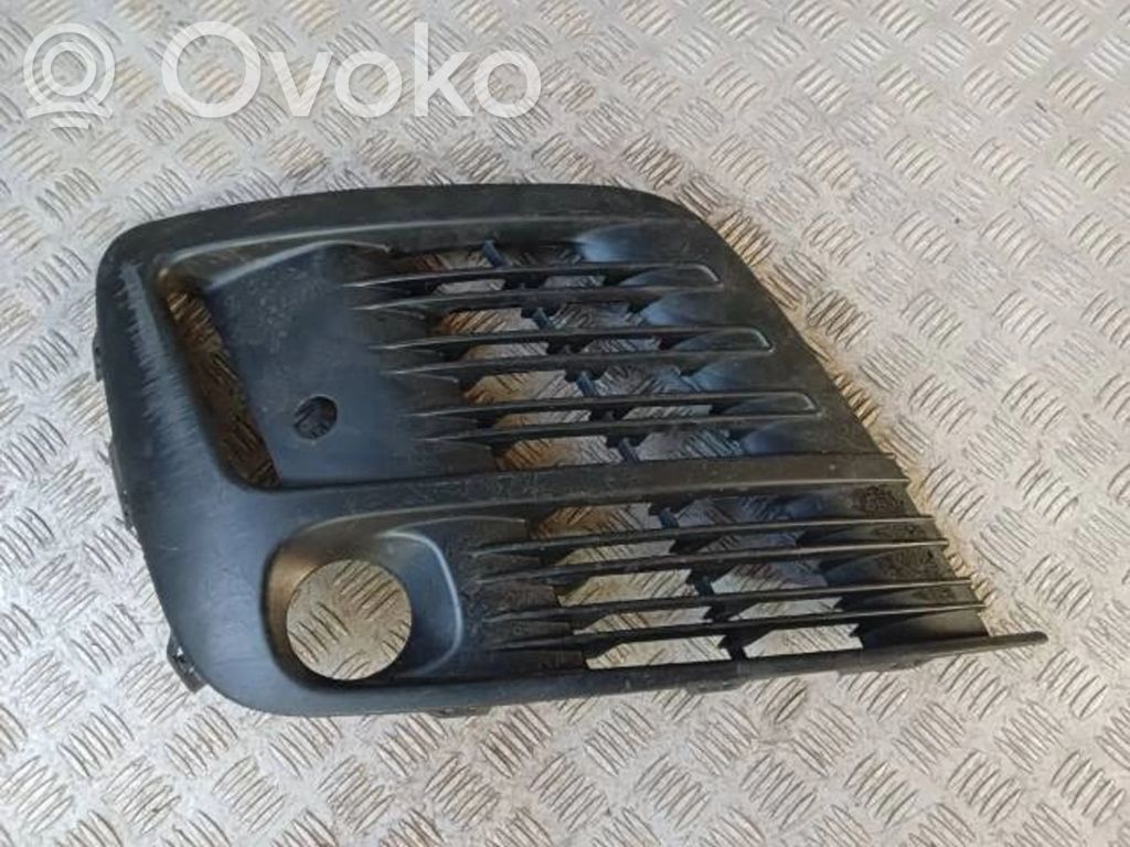 Citroen Jumpy Front bumper lower grill 