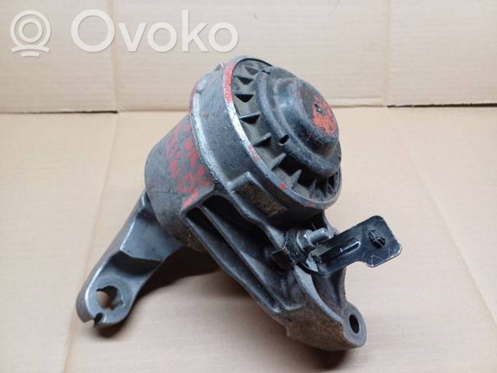 Ford Mondeo MK IV Engine mount bracket 