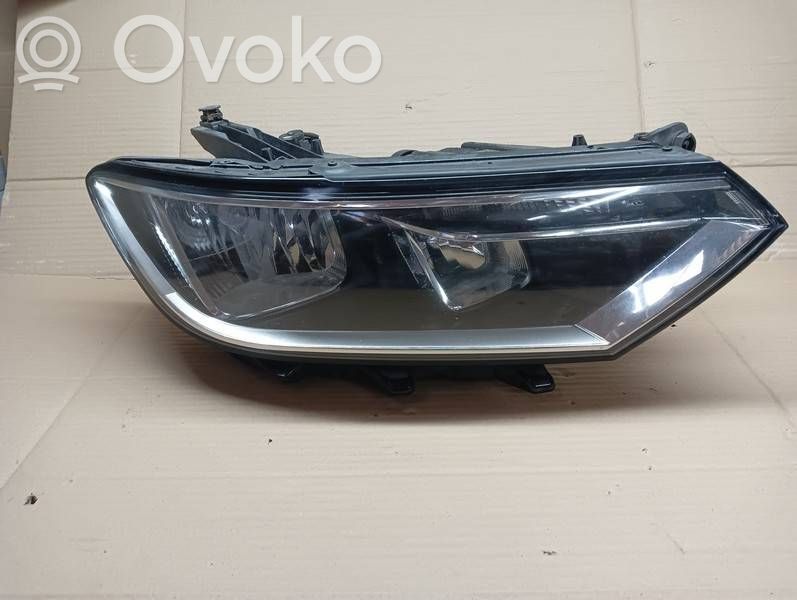 Volkswagen PASSAT B8 Phare frontale 