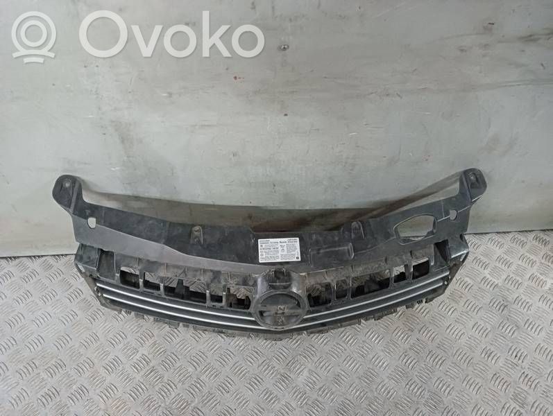 Atrapa chłodnicy / Grill   13225775,13225792,13225796