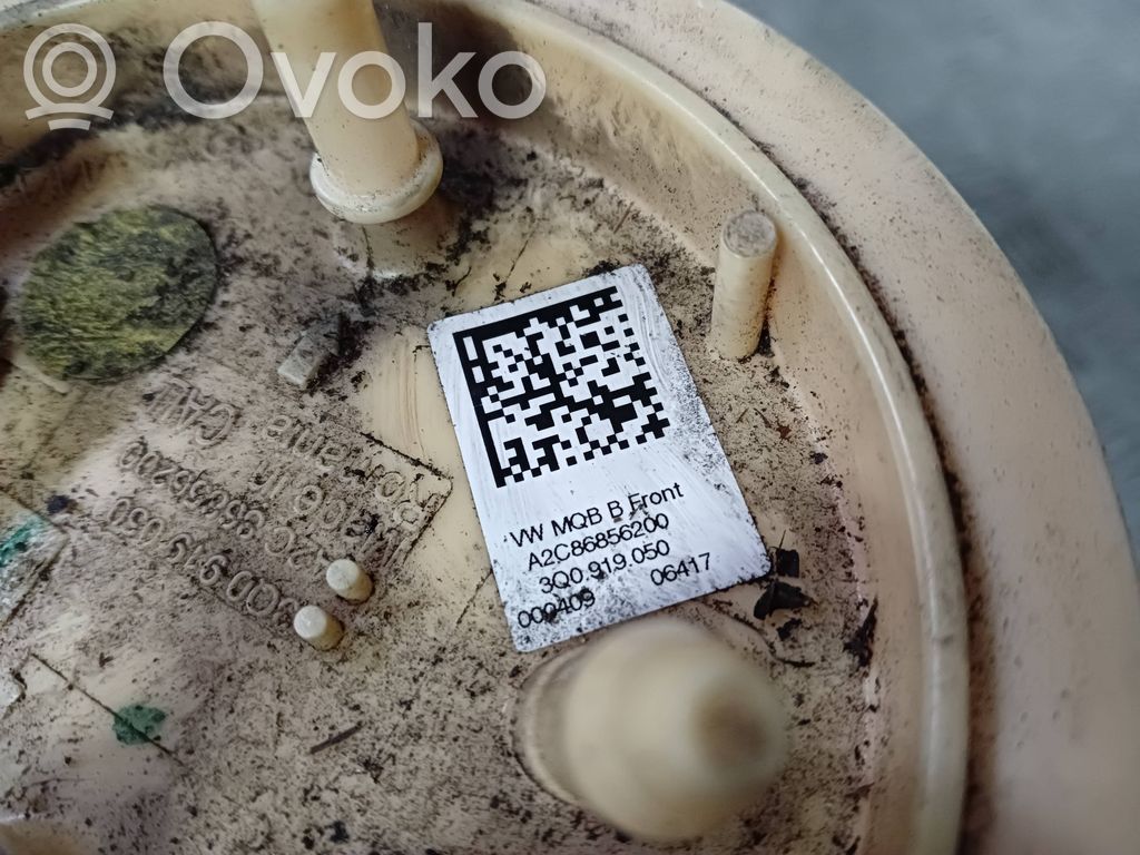 Volkswagen PASSAT B8 Bomba interna de combustible 