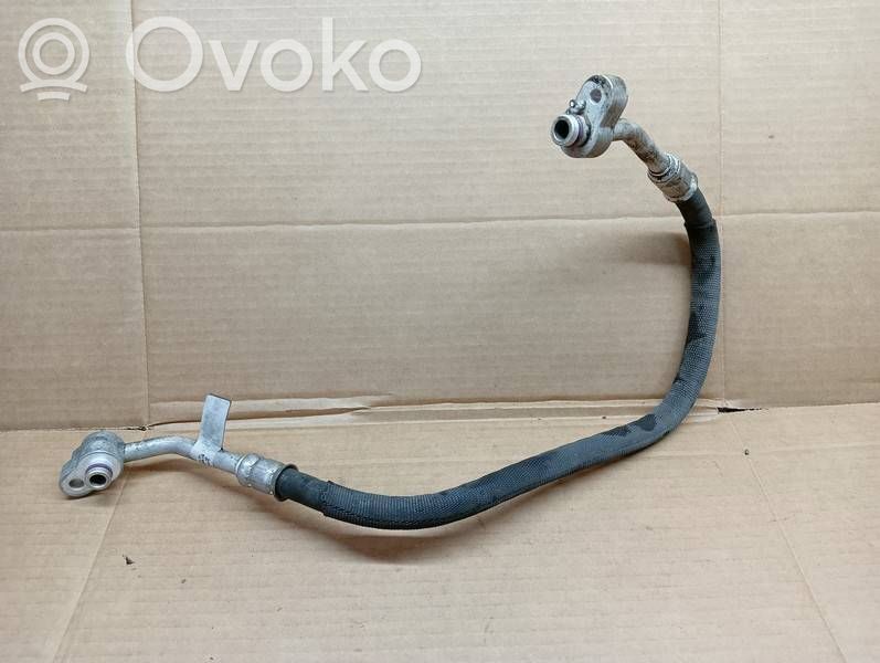 Audi A4 S4 B9 Tubo flessibile aria condizionata (A/C) 