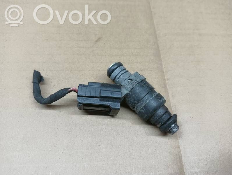 Inyector de combustible   06A906031BT
