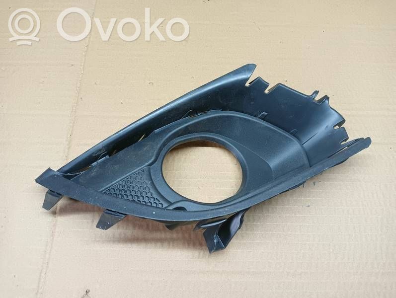 Opel Corsa E Etupuskurin alempi jäähdytinsäleikkö 