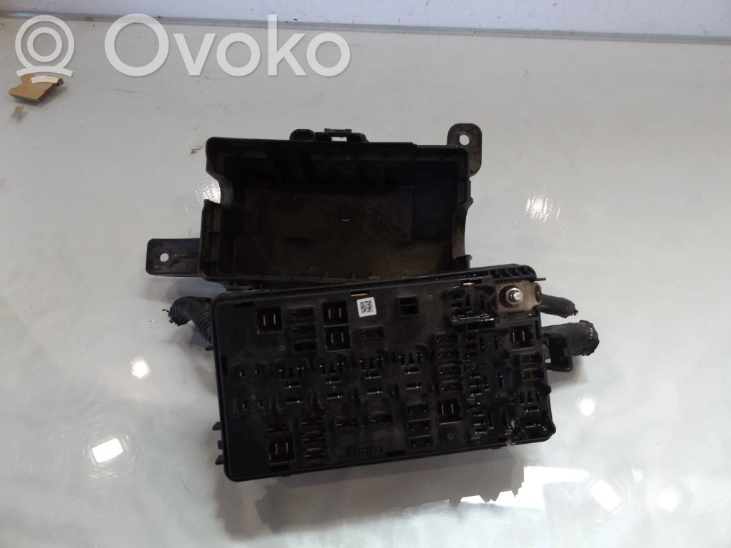 Chevrolet Aveo Drošinātāju kaste (komplekts) 