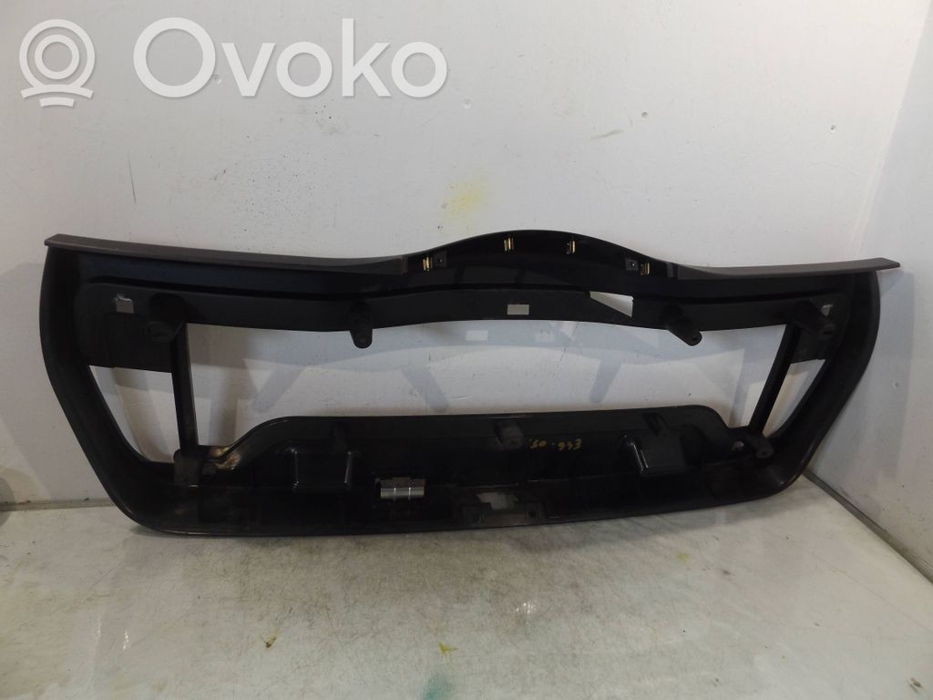 BMW 3 E46 Kita bagažinės apdailos detalė 