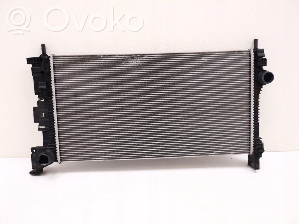 Volvo XC60 Aušinimo skysčio radiatorius 