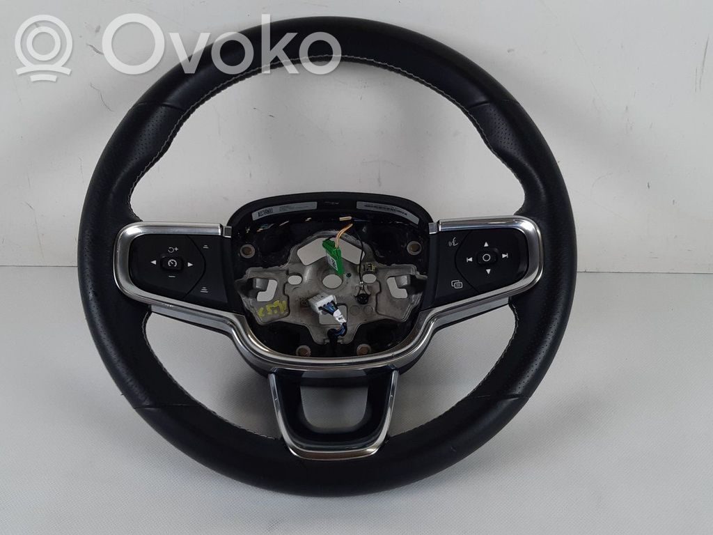 Volvo XC40 Ohjauspyörä 