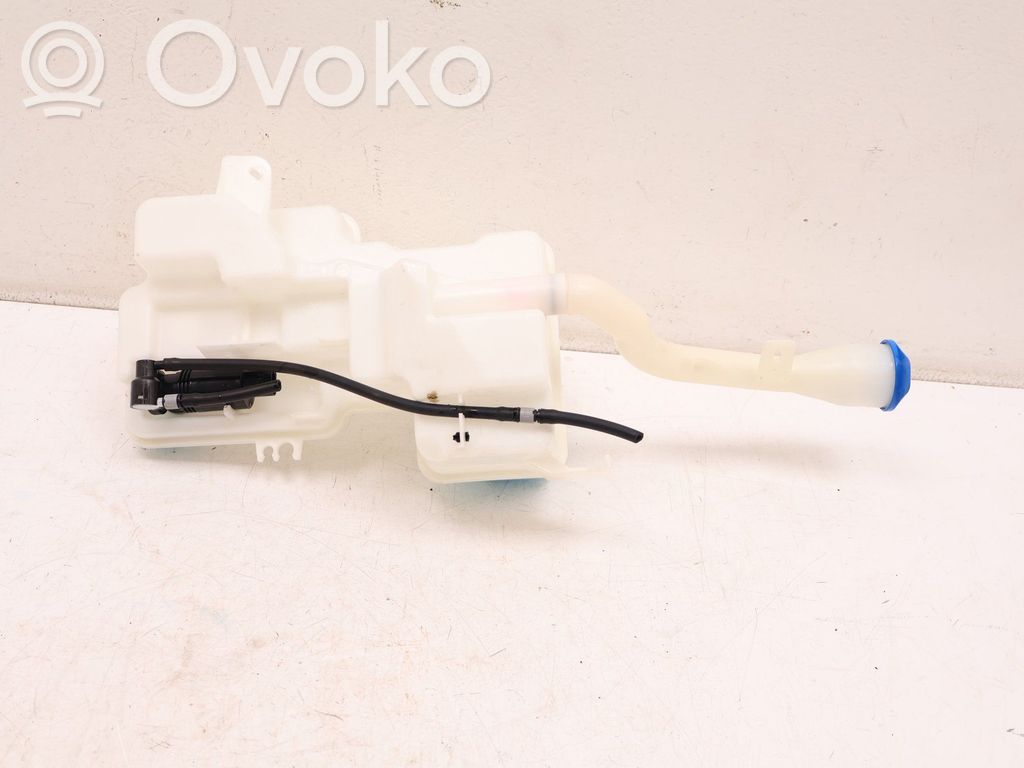 Volvo XC40 Windshield washer fluid reservoir/tank 