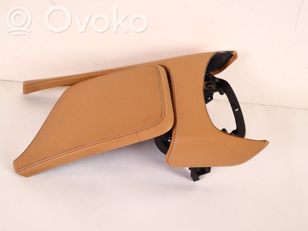Armrest   31377885,31377885,31377915