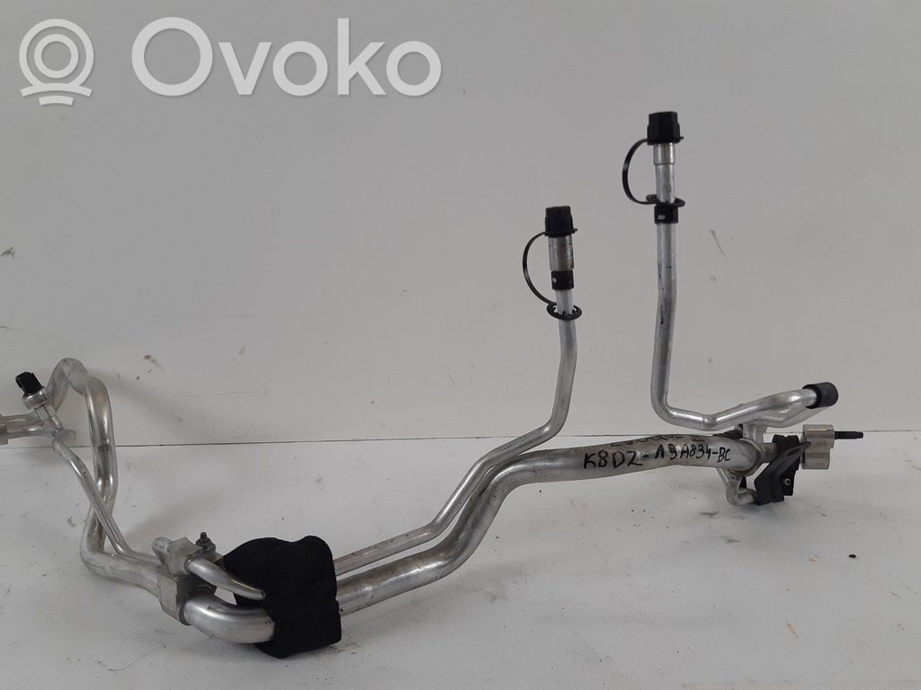 Land Rover Evoque II Ilmastointilaitteen putki (A/C) 