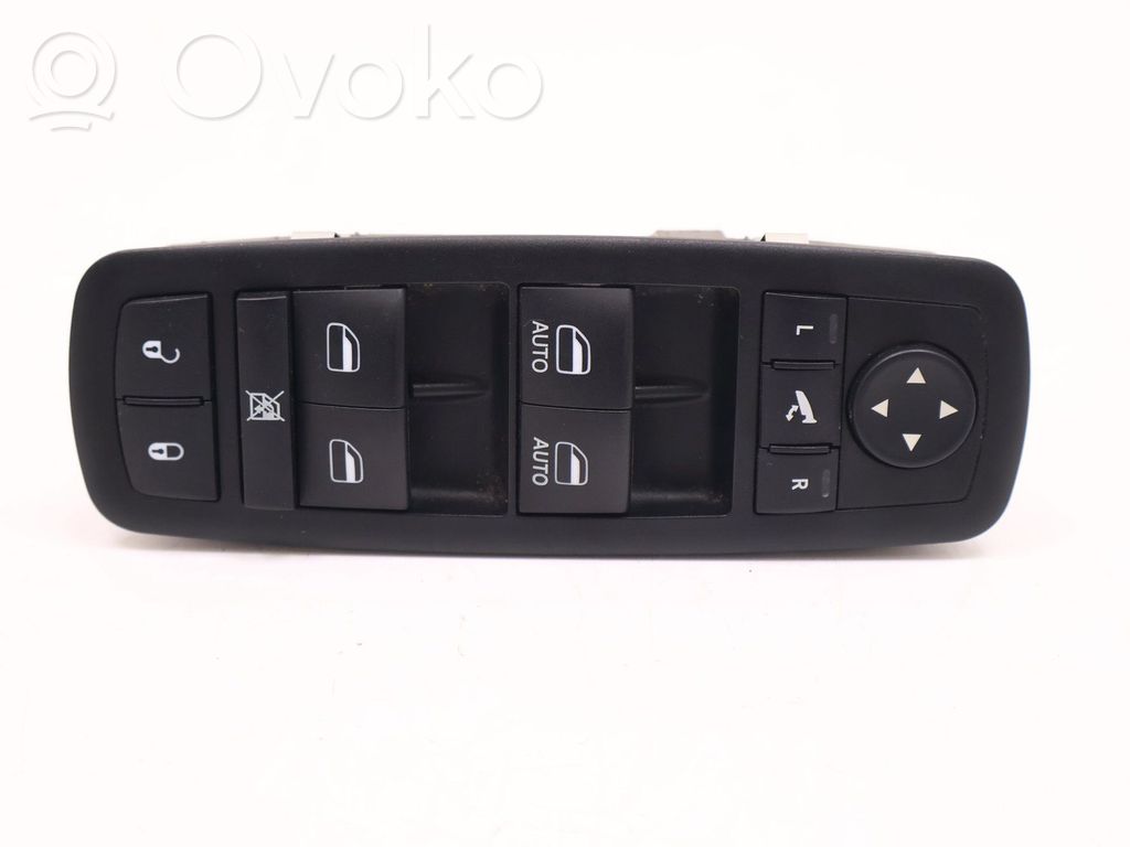 Jeep Cherokee KL Quarter vent window switch 