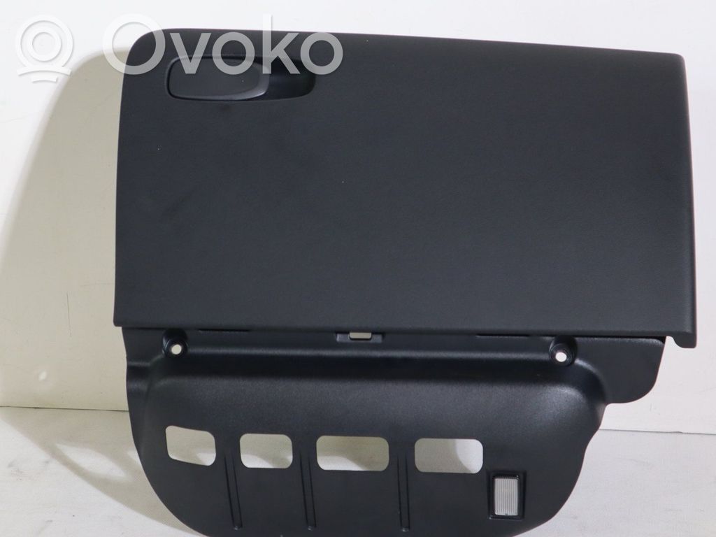 Volvo XC40 Daiktadėžė 