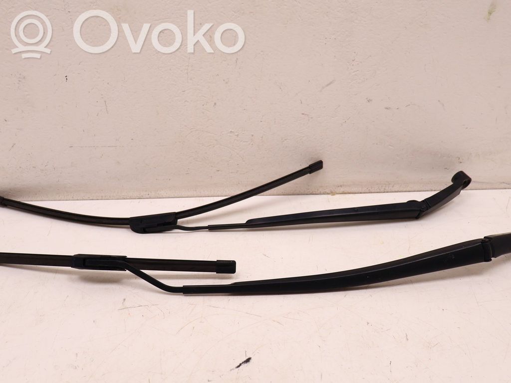 Toyota RAV 4 (XA40) Ramię wycieraczki szyby przedniej / czołowej 