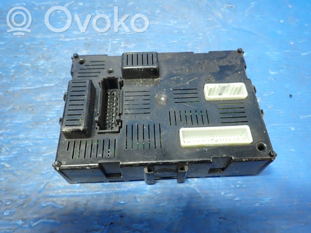 Nissan Micra Comfort/convenience module 