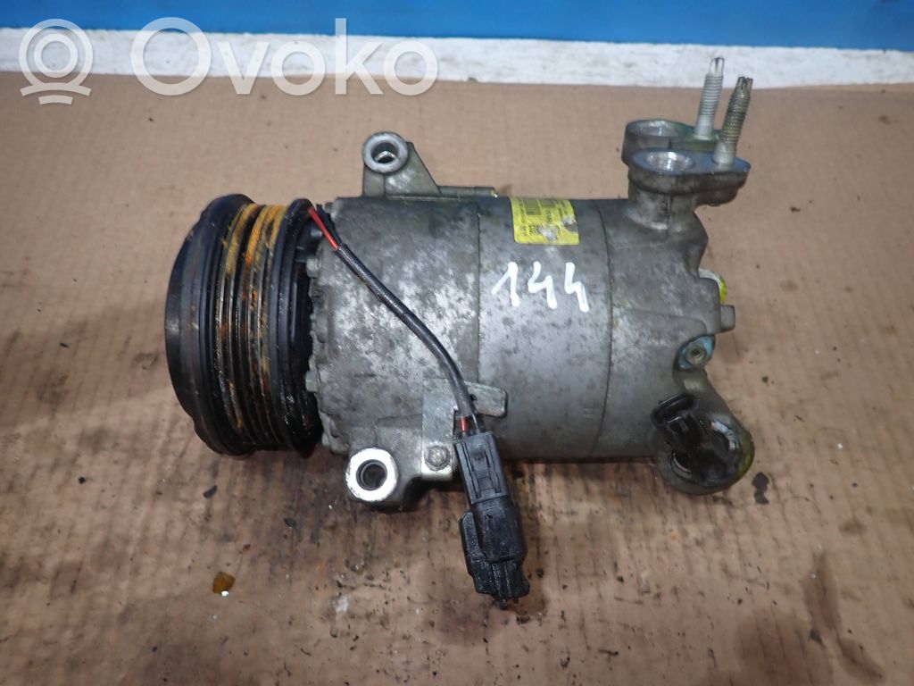 Ford Focus Air conditioning (A/C) compressor (pump) 