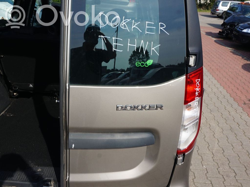 Dacia Dokker Puerta del maletero/compartimento de carga 