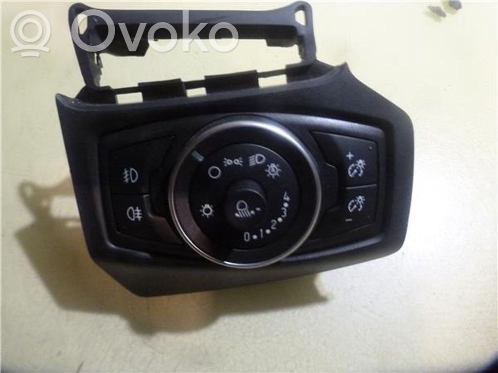 Lukturu slēdzis   10139796