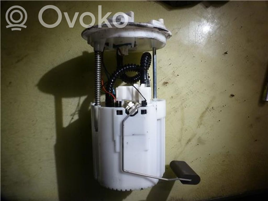 Opel Corsa D Bomba interna de combustible 