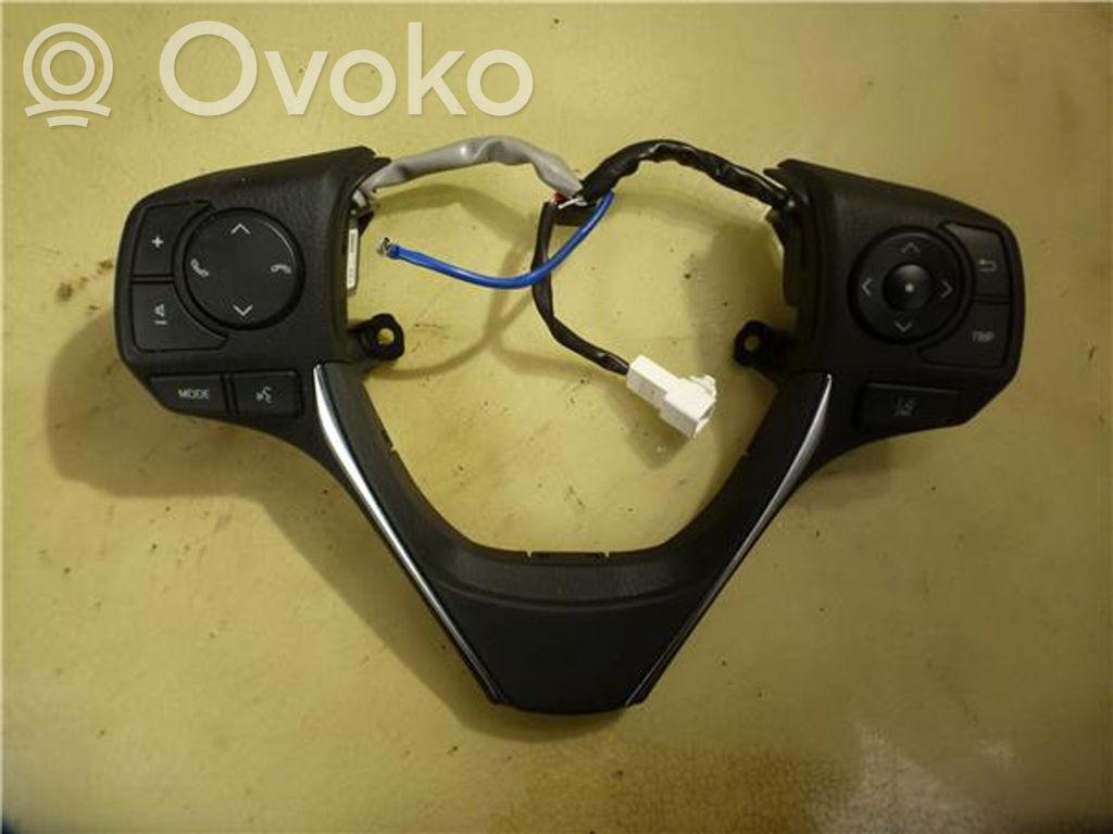 Toyota Auris E180 Interruptor de control multifunción 