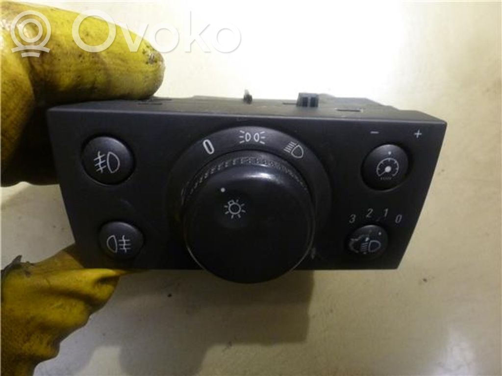 Opel Vectra C Light switch 