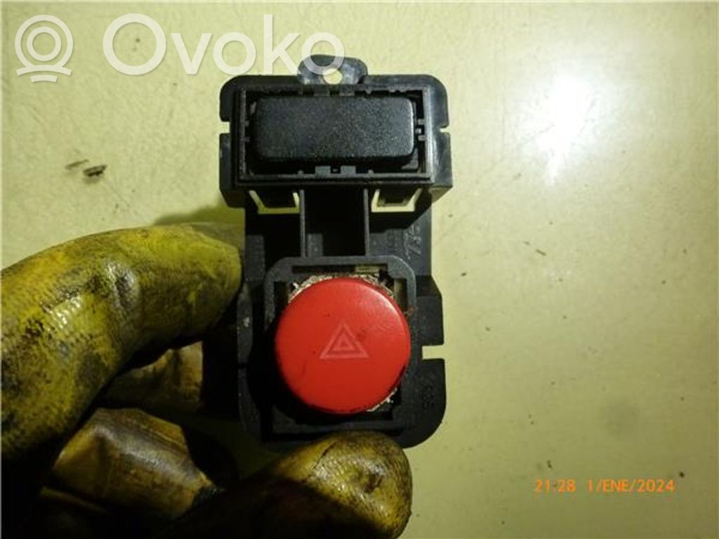 Seat Leon (1P) Hazard light switch 