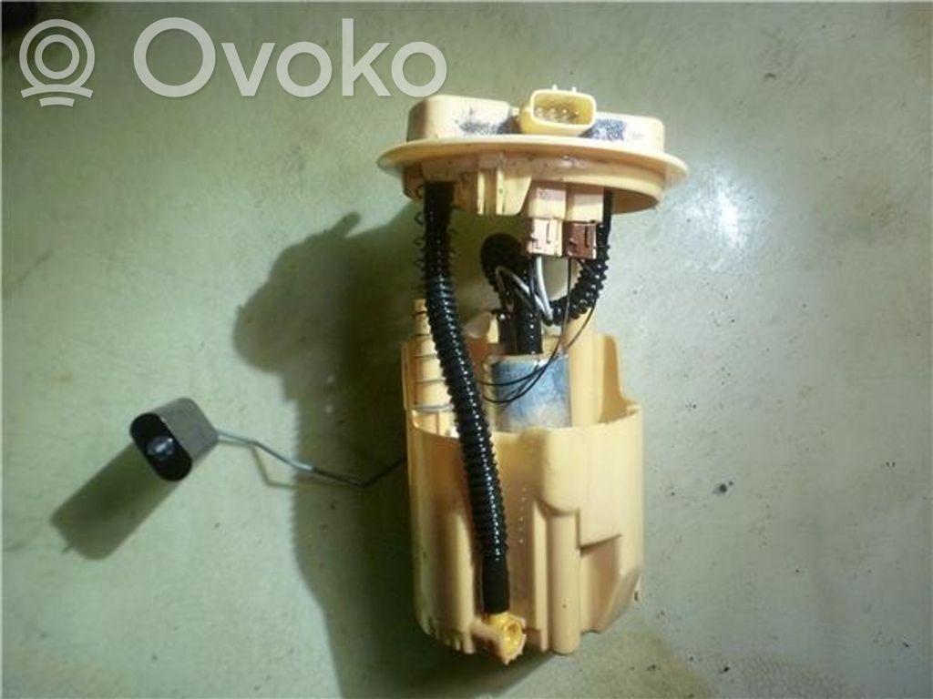 Renault Clio IV Bomba interna de combustible 