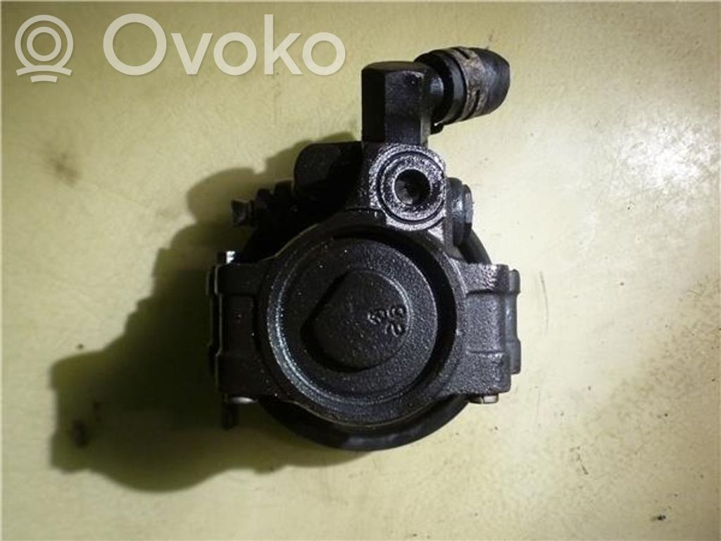 Ford Fiesta Ohjaustehostimen pumppu 