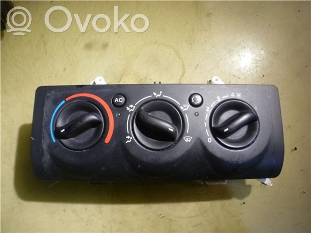 Renault Clio II Air conditioning (A/C) switch 