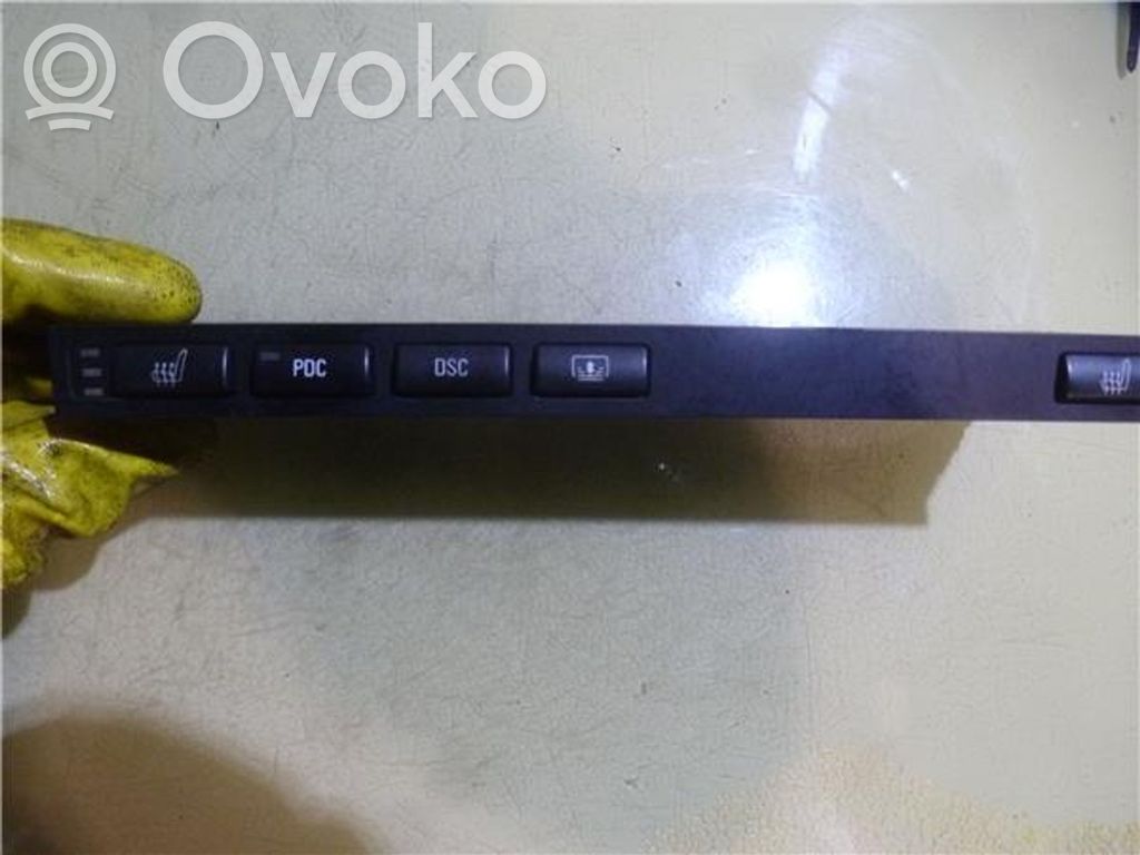 Unidad de control/módulo del motor   61318380323