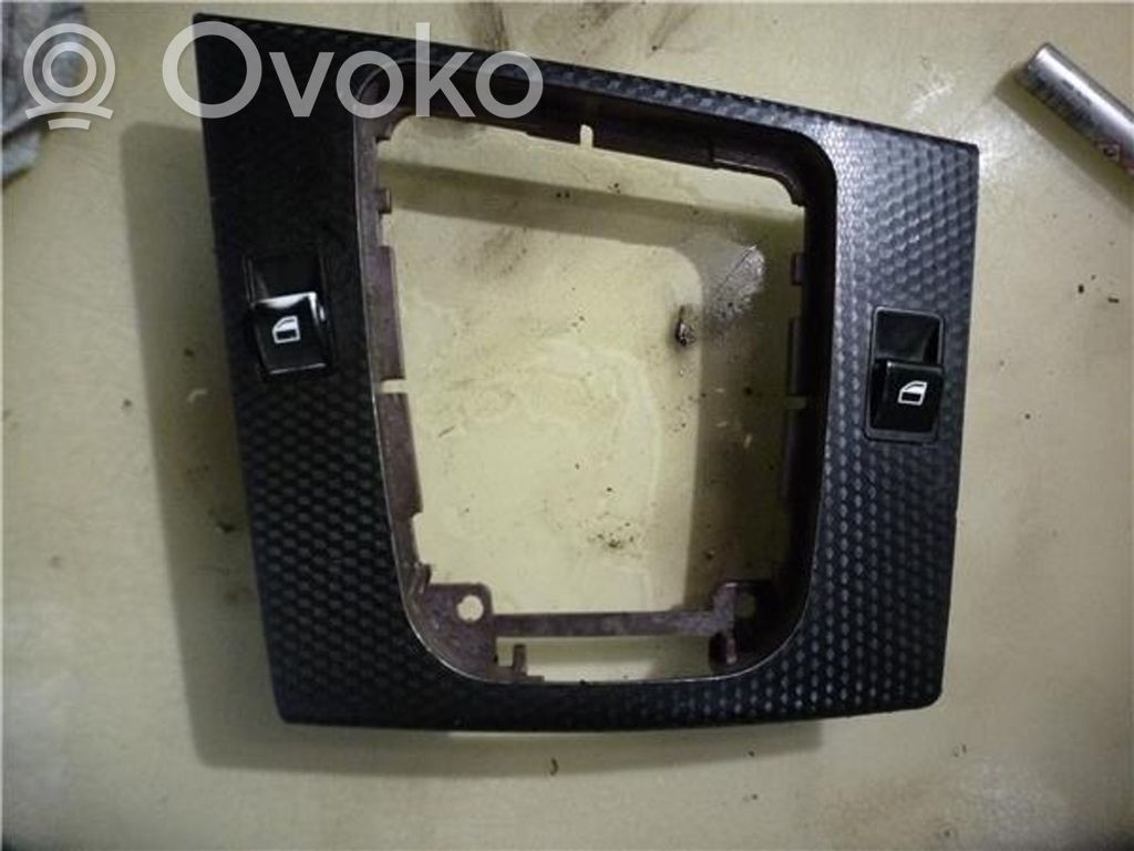 Electric window control switch   3120300