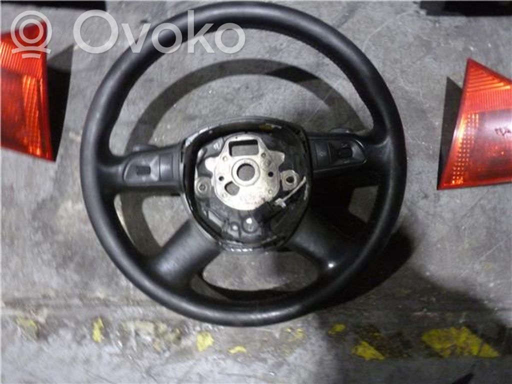 Audi A4 S4 B6 8E 8H Volan 